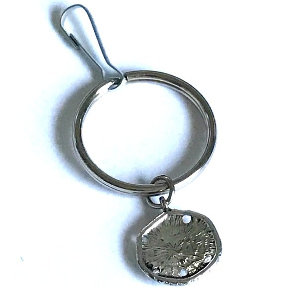 Sand Dollar Keychain Keyring Zipper Pull Purse Charm Silver Tone Sea Life Shell - Picture 5 of 8